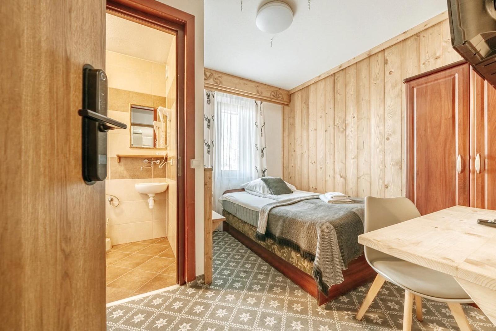 Large Single Room